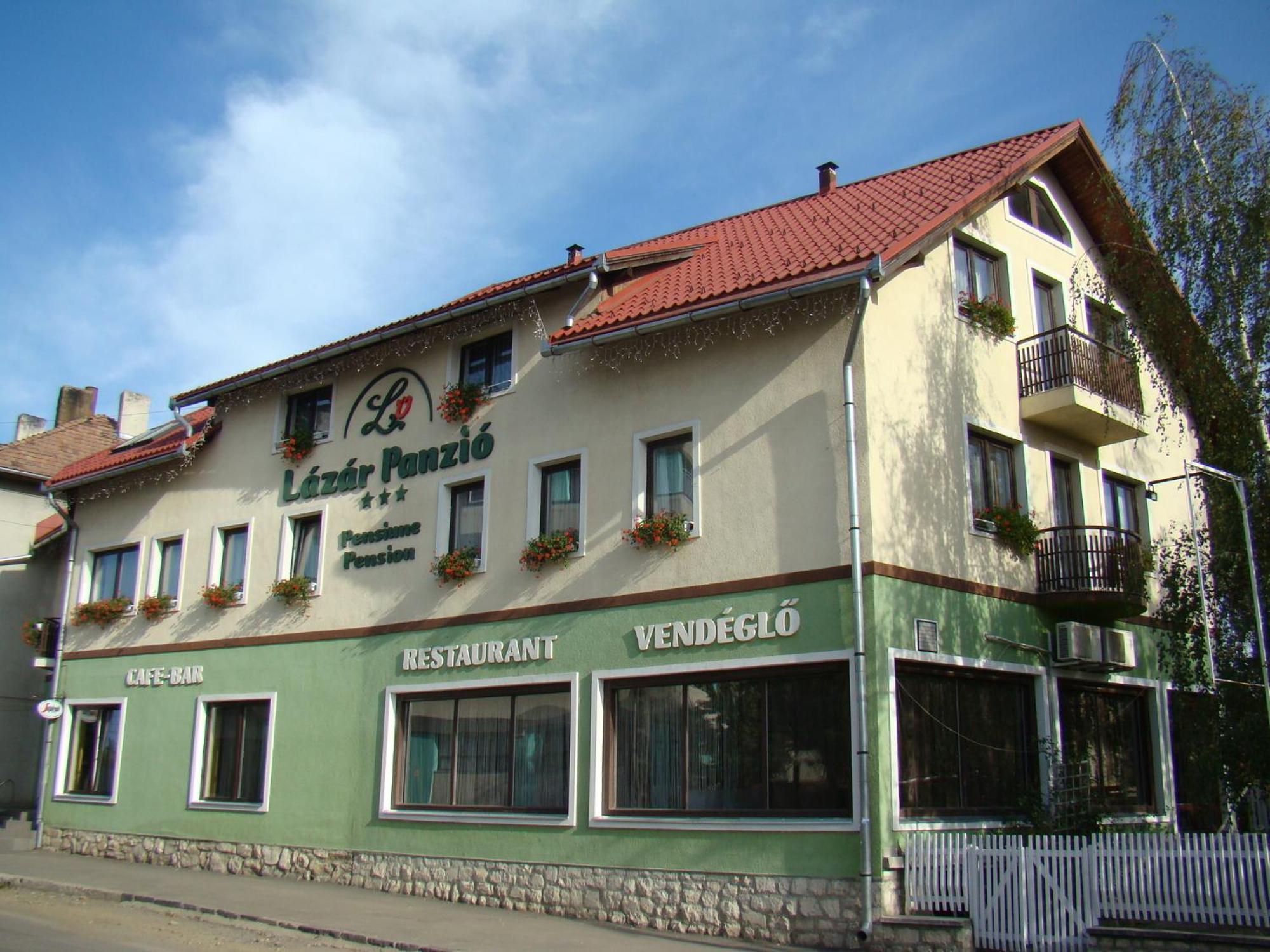 Lazar Pension & Restaurant Gheorgheni  Buitenkant foto